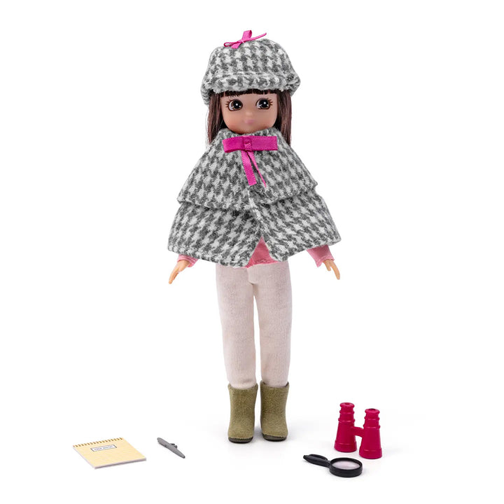 Lottie Doll- Mystery Solver Doll Outft