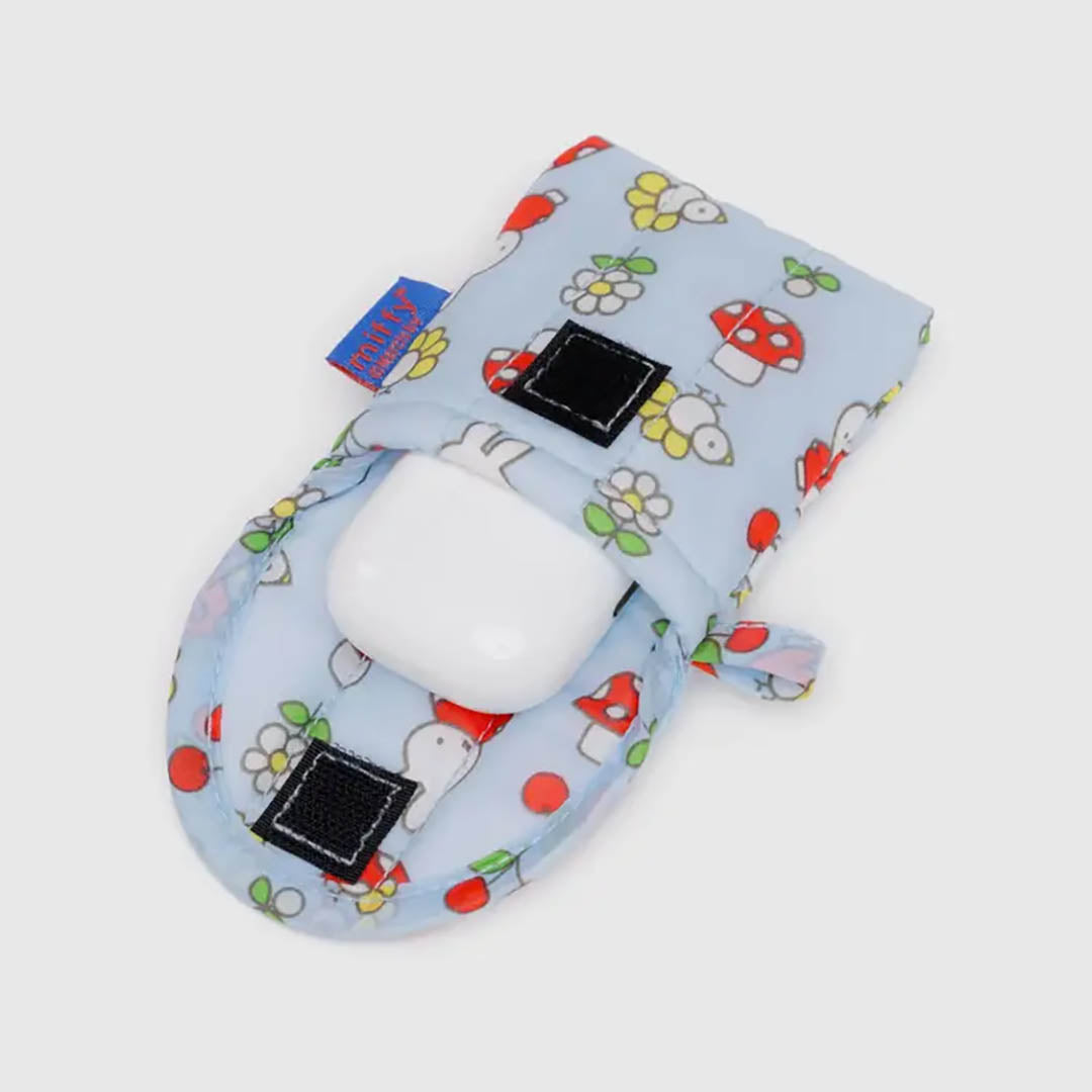 NEW Miffy x Baggu Puffy Earbuds Case