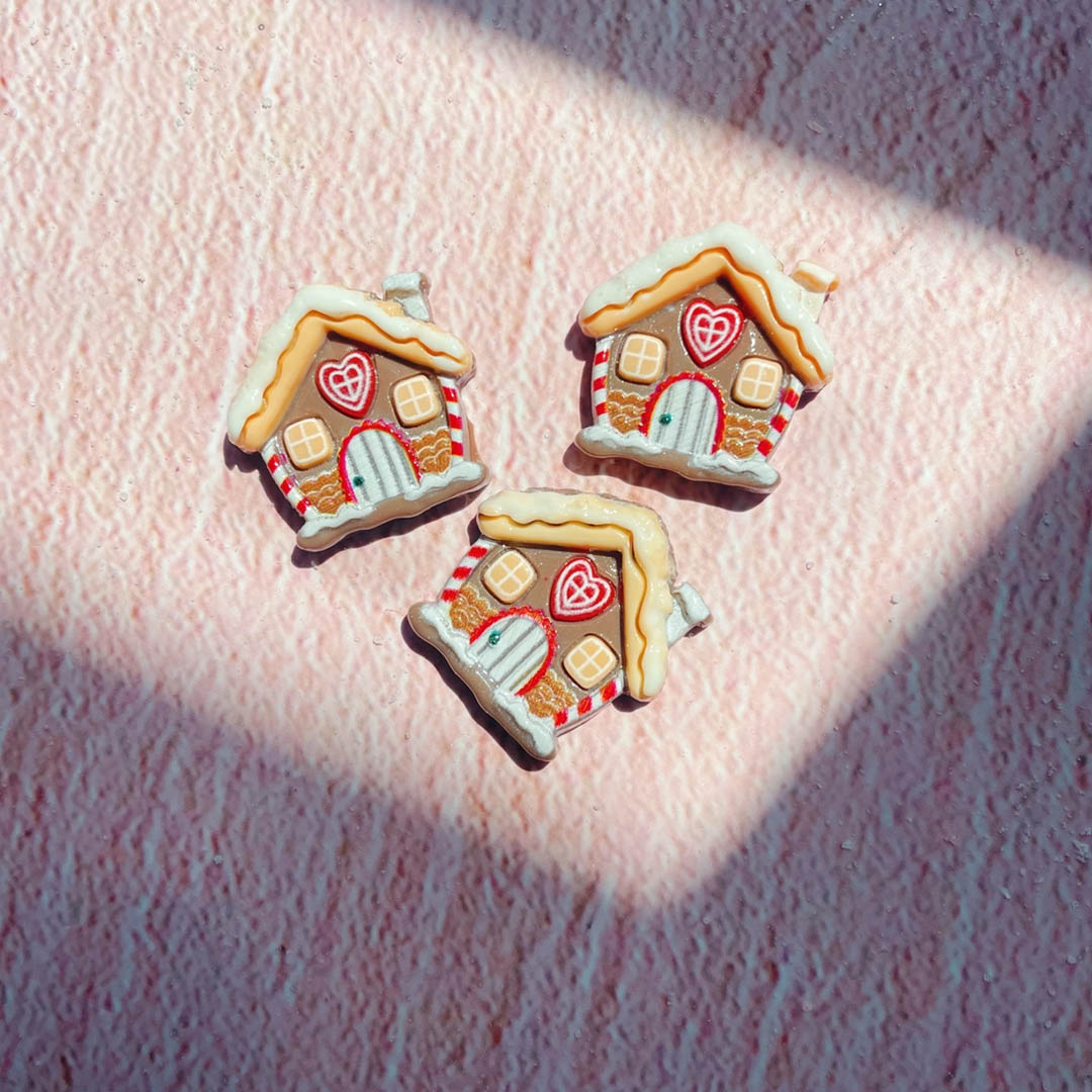 Gingerbread House Bath Bomb with Toy