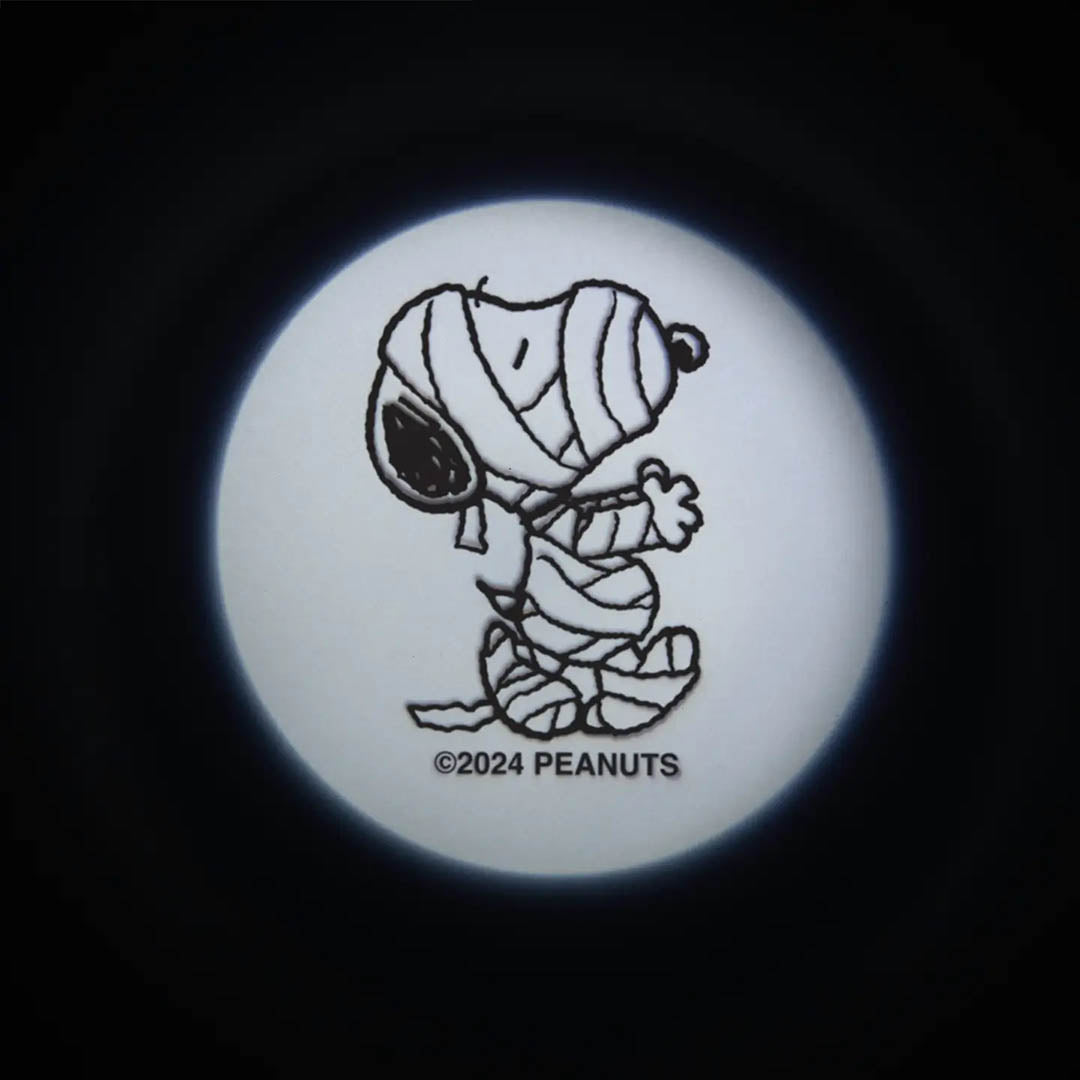 NEW 3P4 x Peanuts® - Snoopy Mummy Flashlight