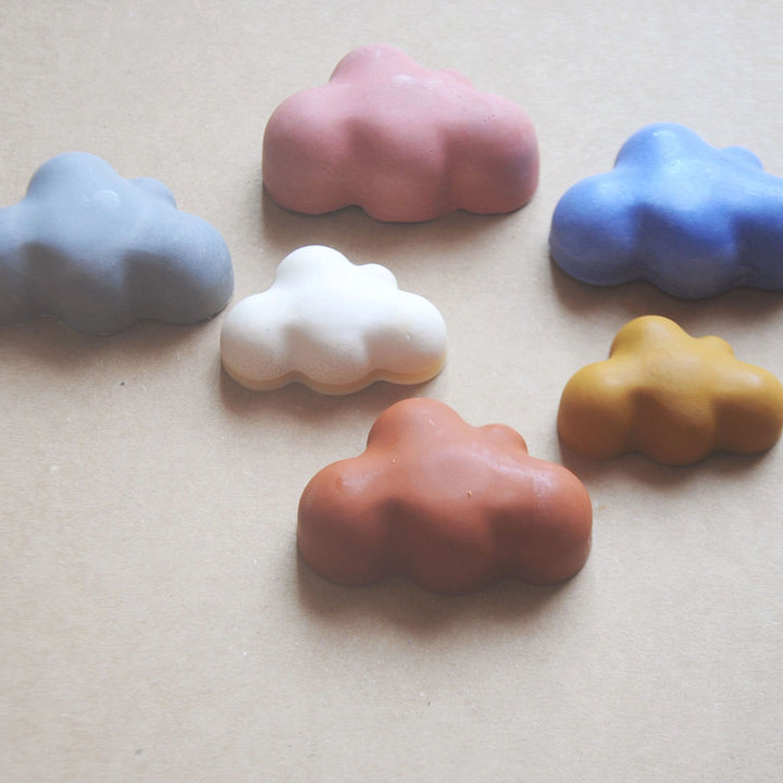 NEW All-Natural & Non-Toxic Fluffy Cloud-Shaped Jumbo Beeswax Crayons – Set of 5