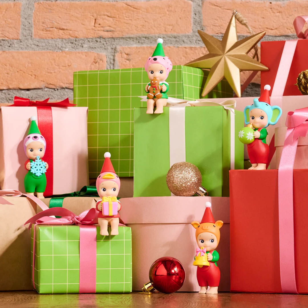 LIMIT 4 Sonny Angel Santa's Little Helper Series