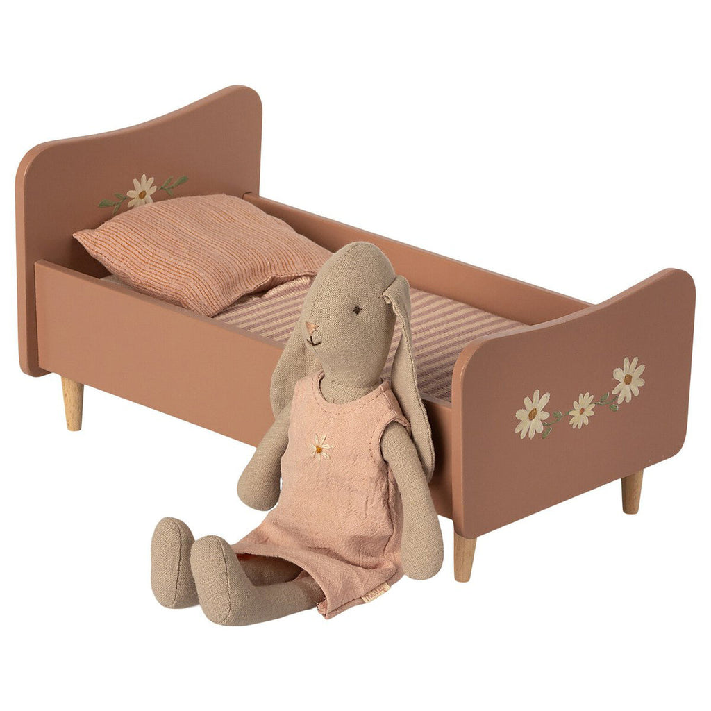 NEW Wooden Floral Bed- Mini Rose
