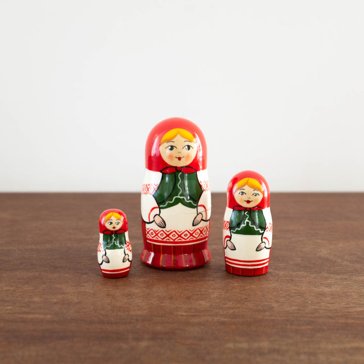 NEW Classic Wooden Russian Nesting Dolls- Folk