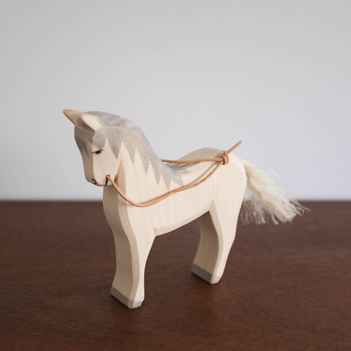 Ostheimer White Horse Toy- HAS NO REINS