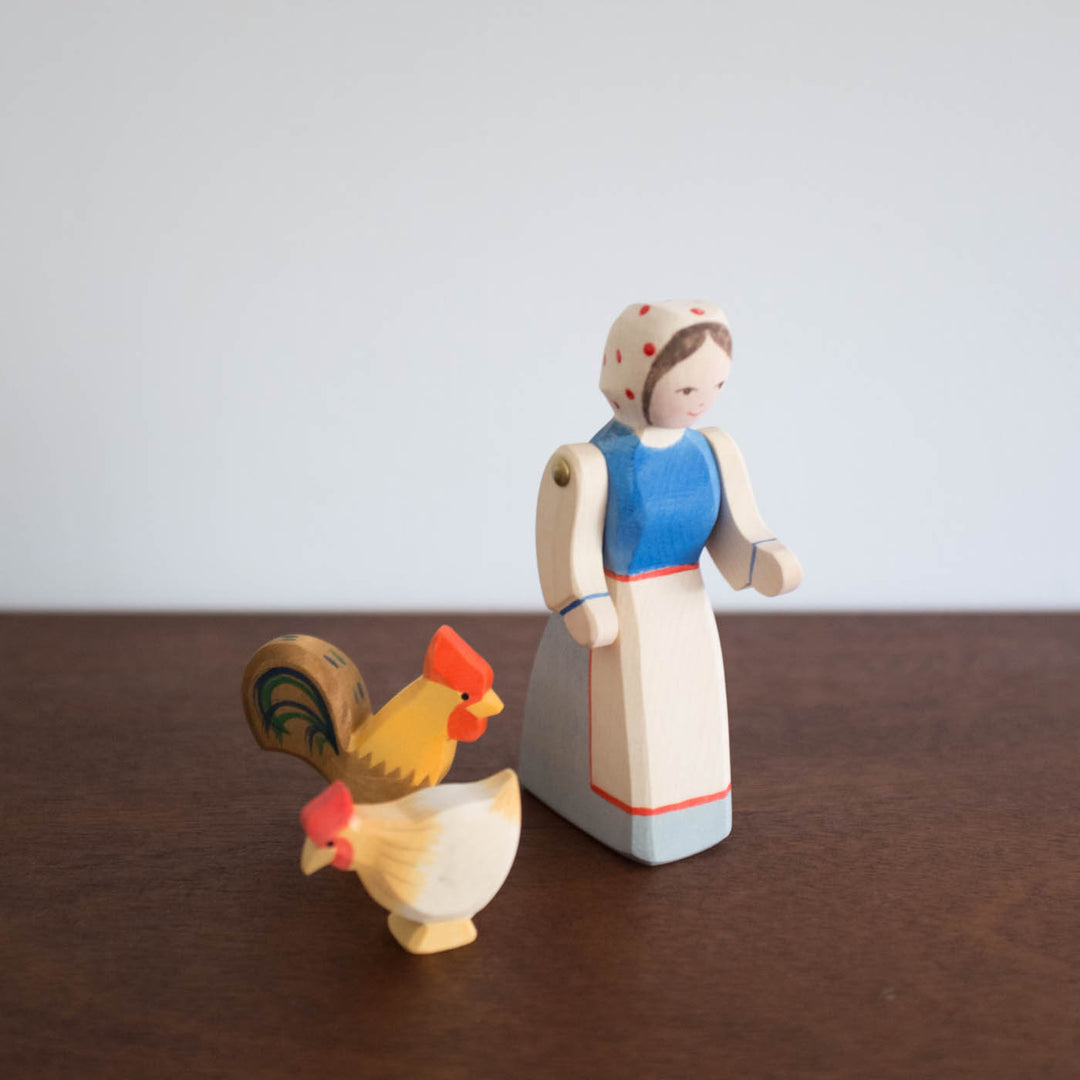 Ostheimer Standing Ochre Hen Toy