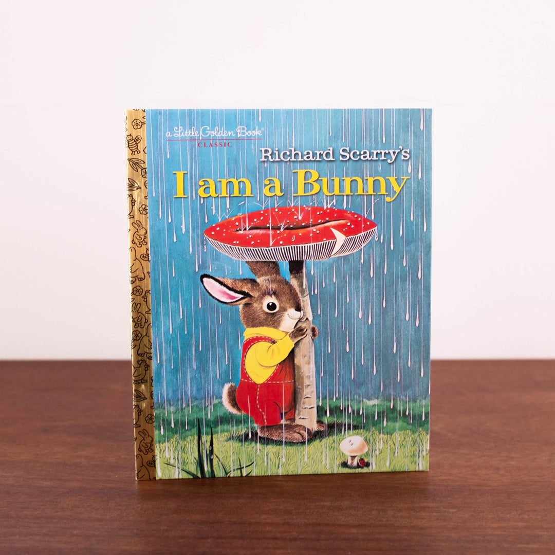 Little Golden Book: I am a Bunny