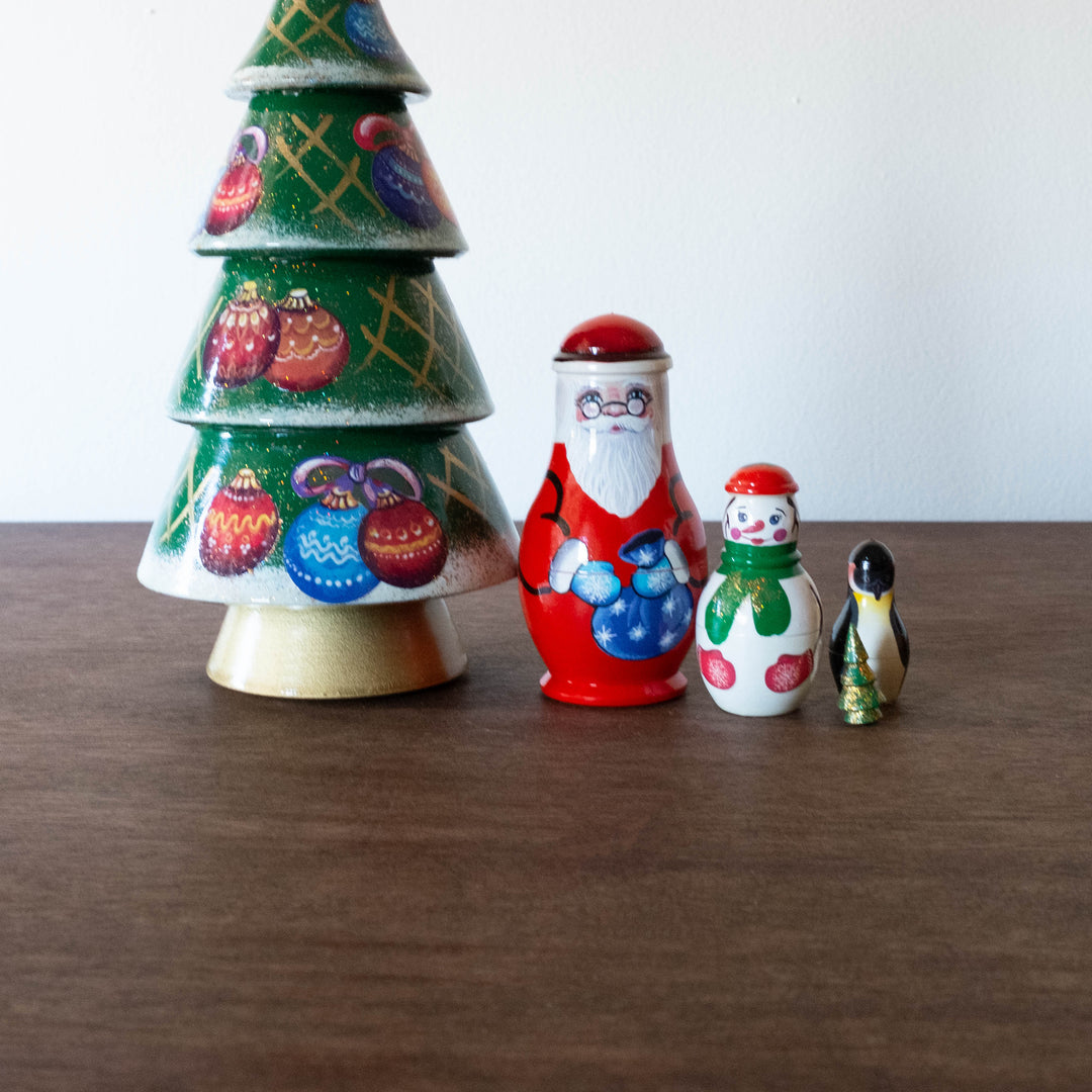 Classic Wooden Russian Nesting Dolls- Christmas Edition 5 pc.