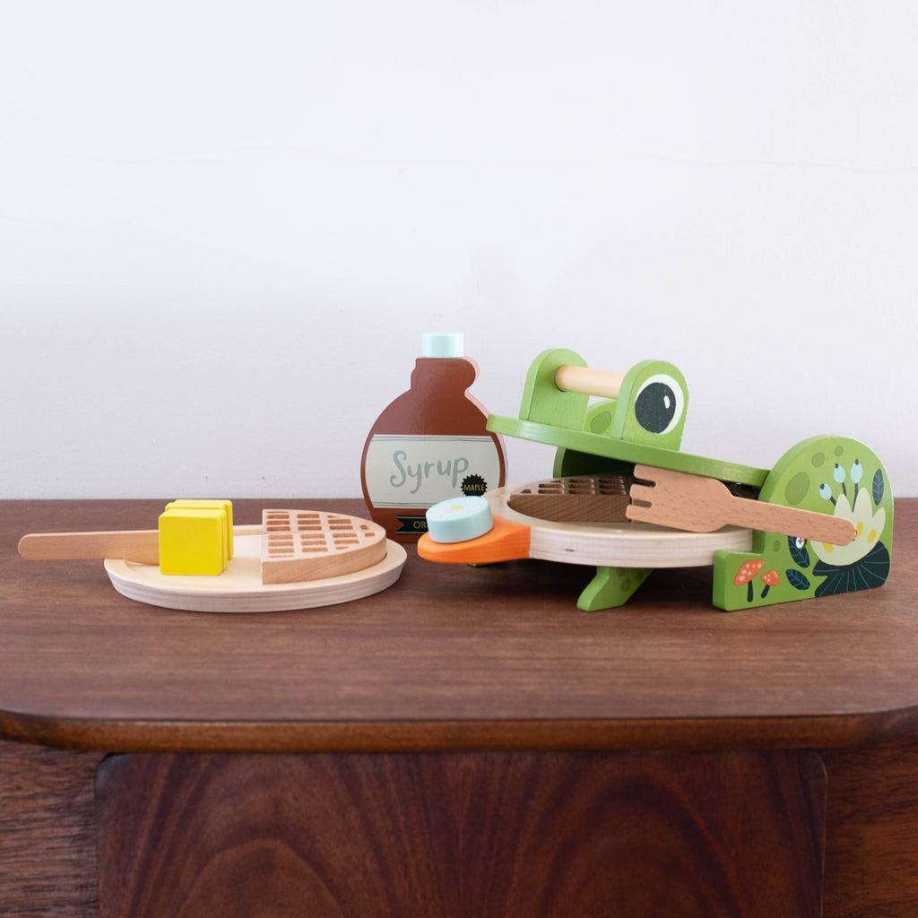 NEW Wooden Ribbet Frog Waffle Maker Toy