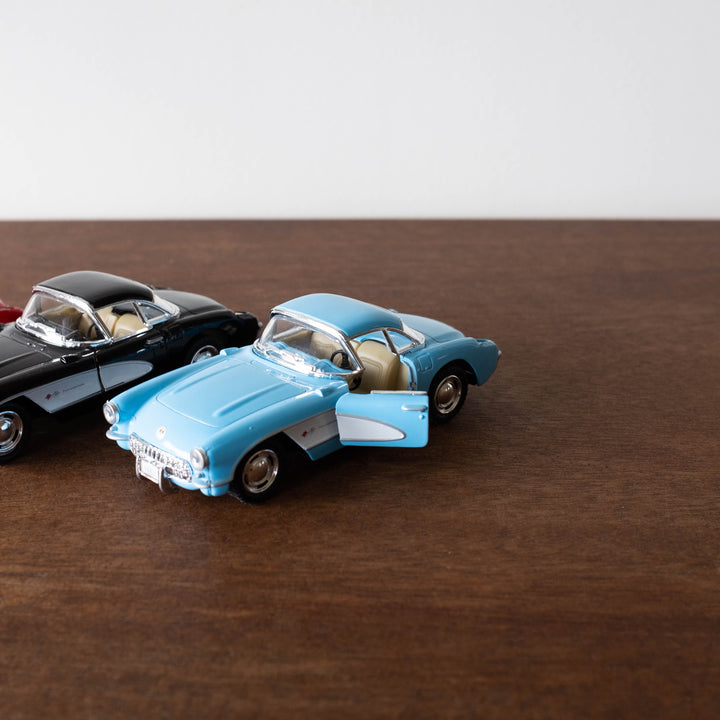 NEW Die Cast Metal Cars: Corvette