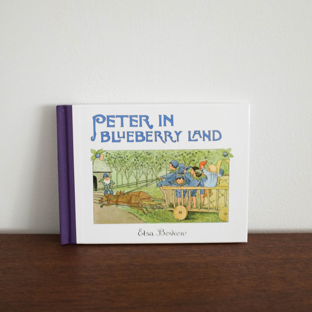 Elsa Beskow: Peter in Blueberry Land Mini Book