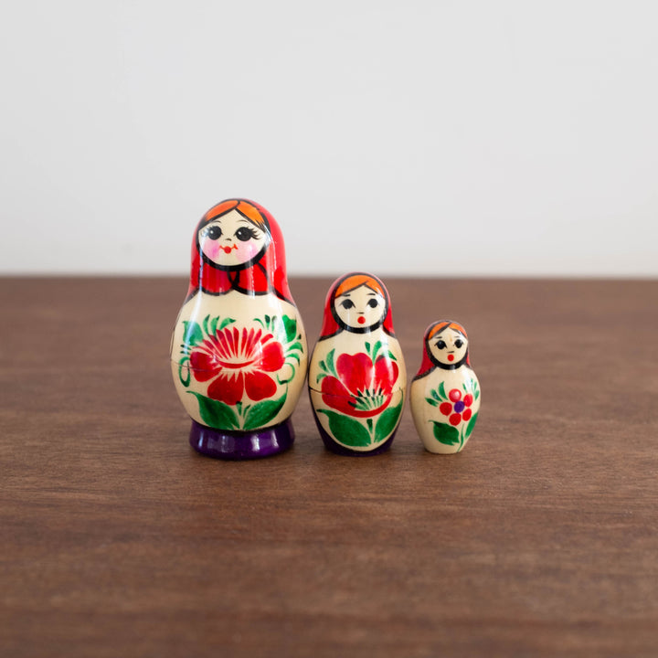 NEW Classic Wooden Russian Nesting Dolls- Mini Nolinsk