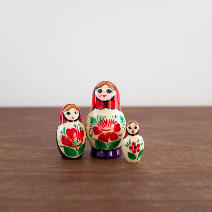 NEW Classic Wooden Russian Nesting Dolls- Mini Nolinsk