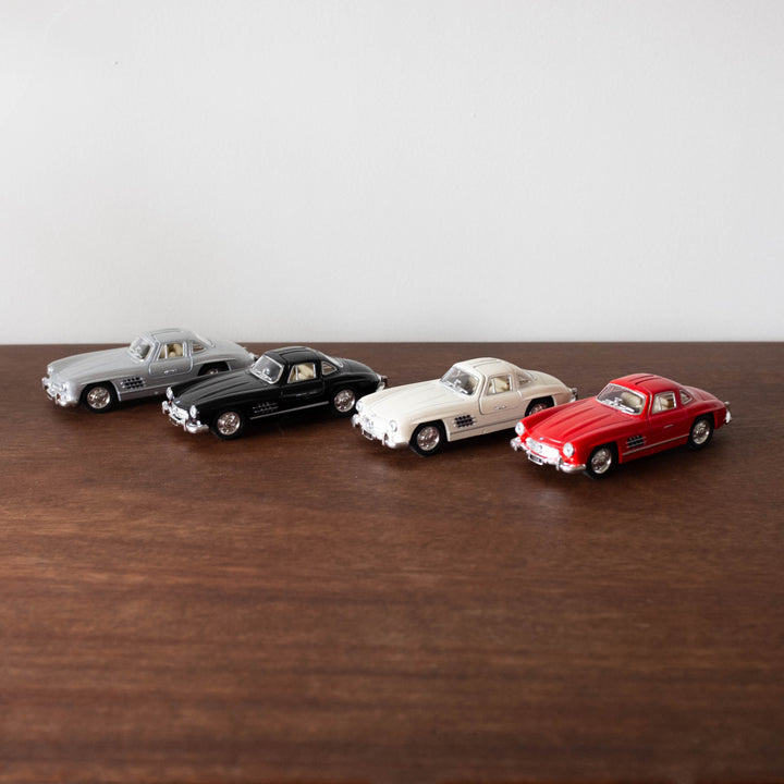 NEW Die Cast Metal Cars: Retro Mercedes-Benz 300 SL Coupe