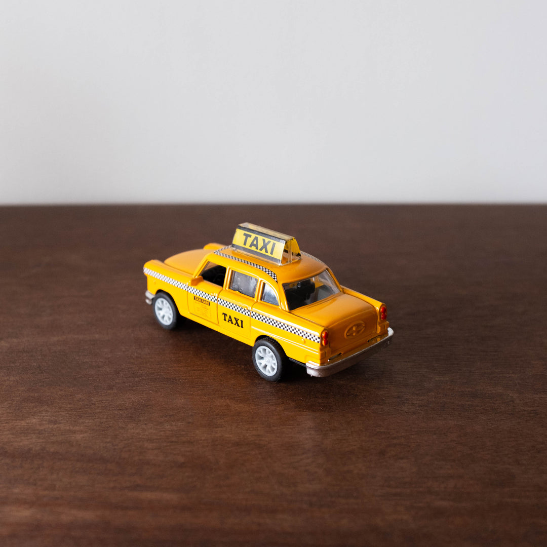 Die Cast Metal Cars: Retro Yellow Taxi Cab with Light and Sound