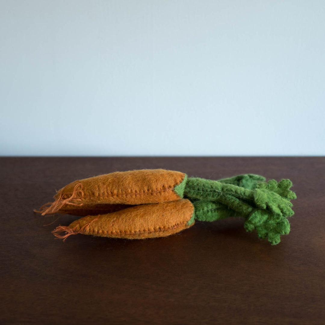 Wool Felt Food Toy: Set of three Carrots